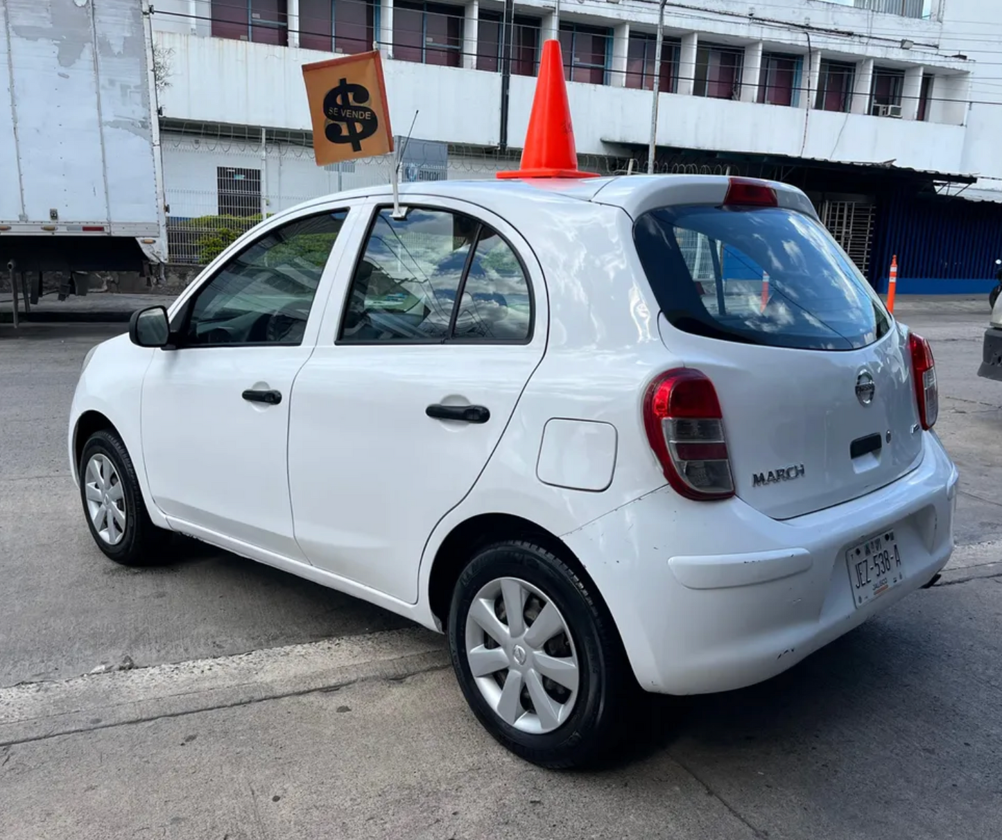 Nissan March 1.6 Drive Mt