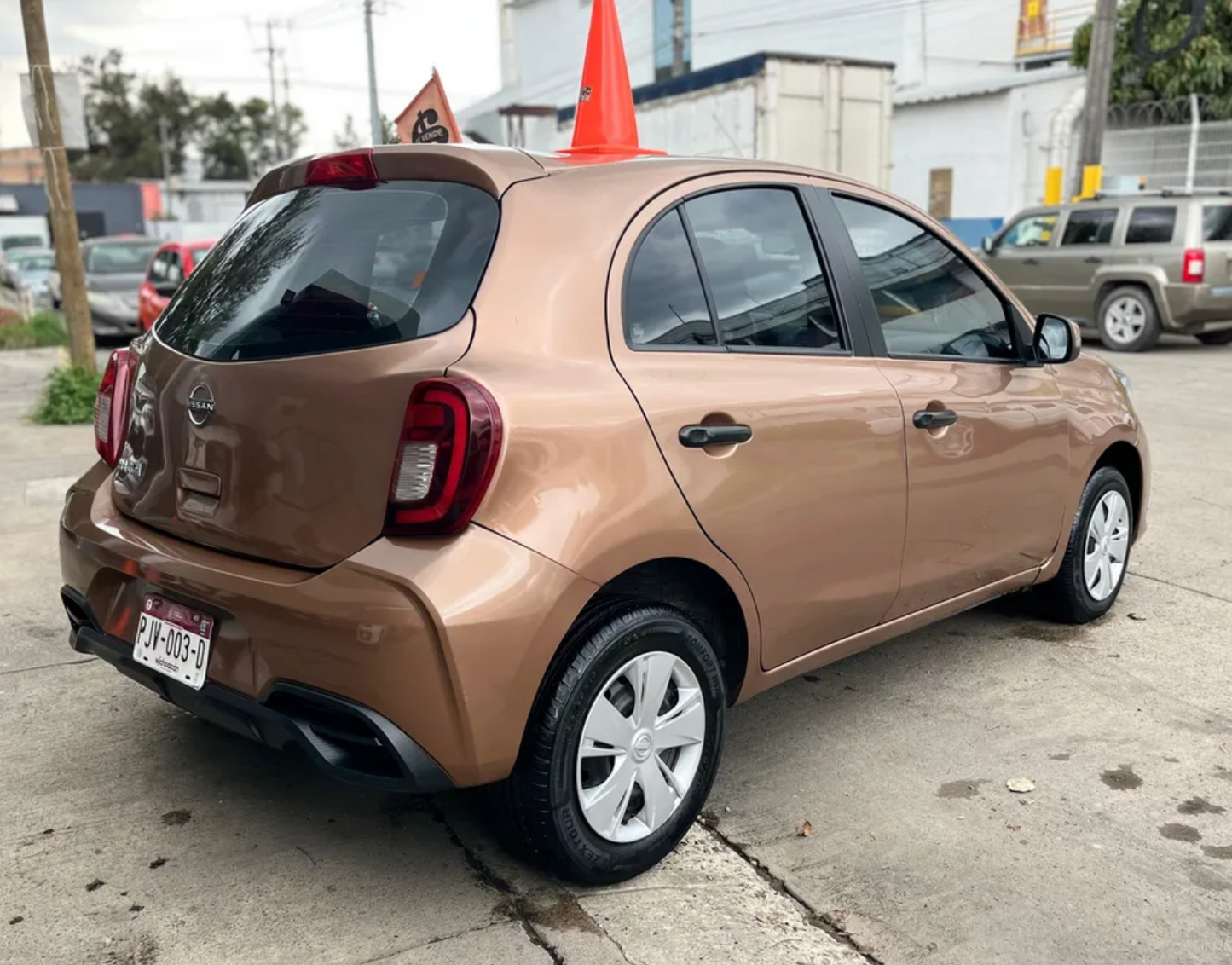 Nissan March 1.6 Sense At