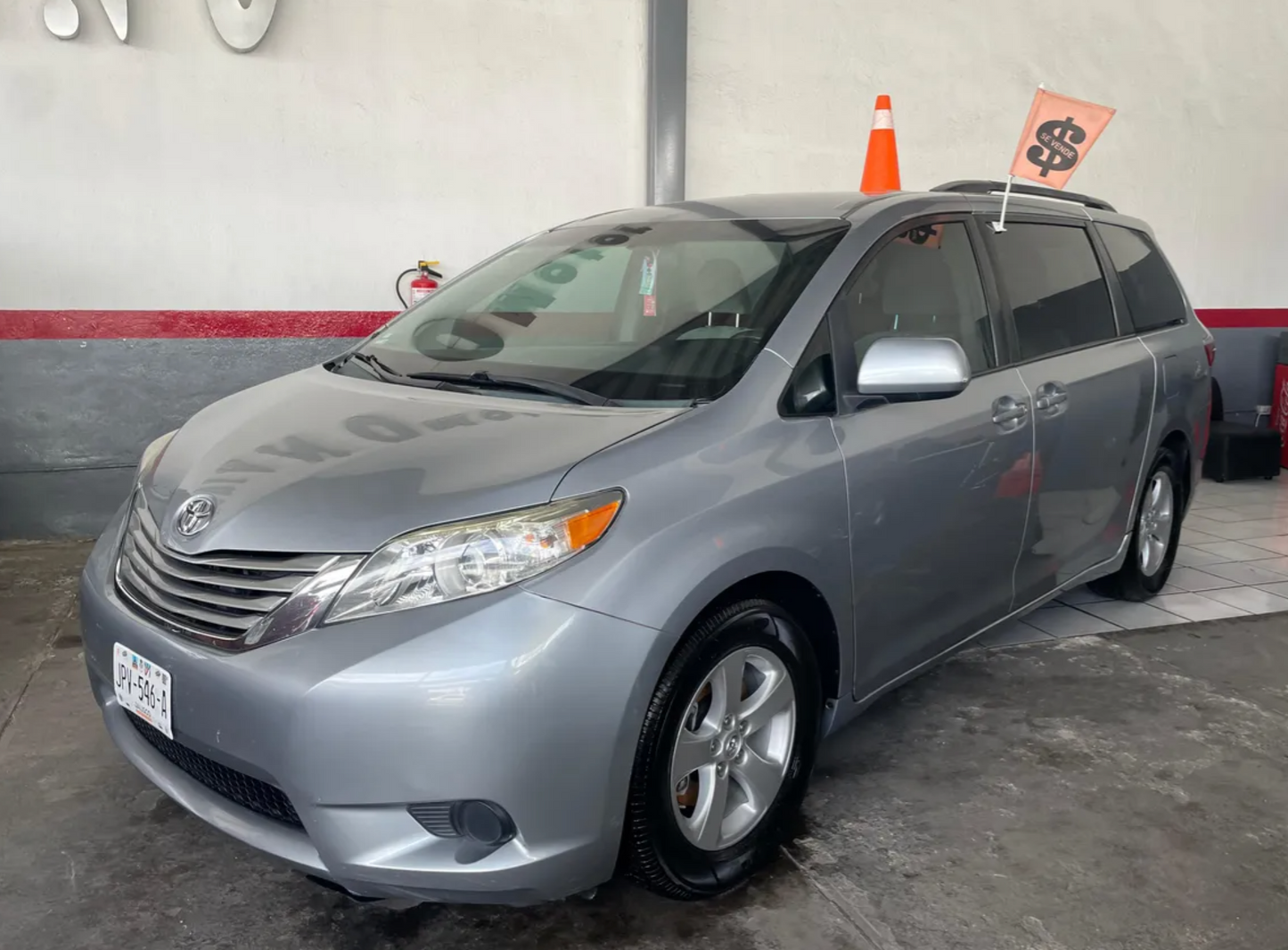 Toyota Sienna 3.5 Le V6 At