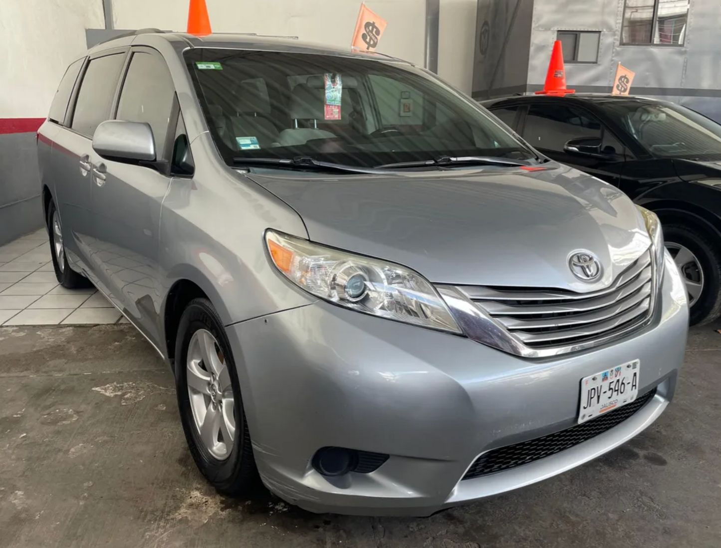 Toyota Sienna 3.5 Le V6 At