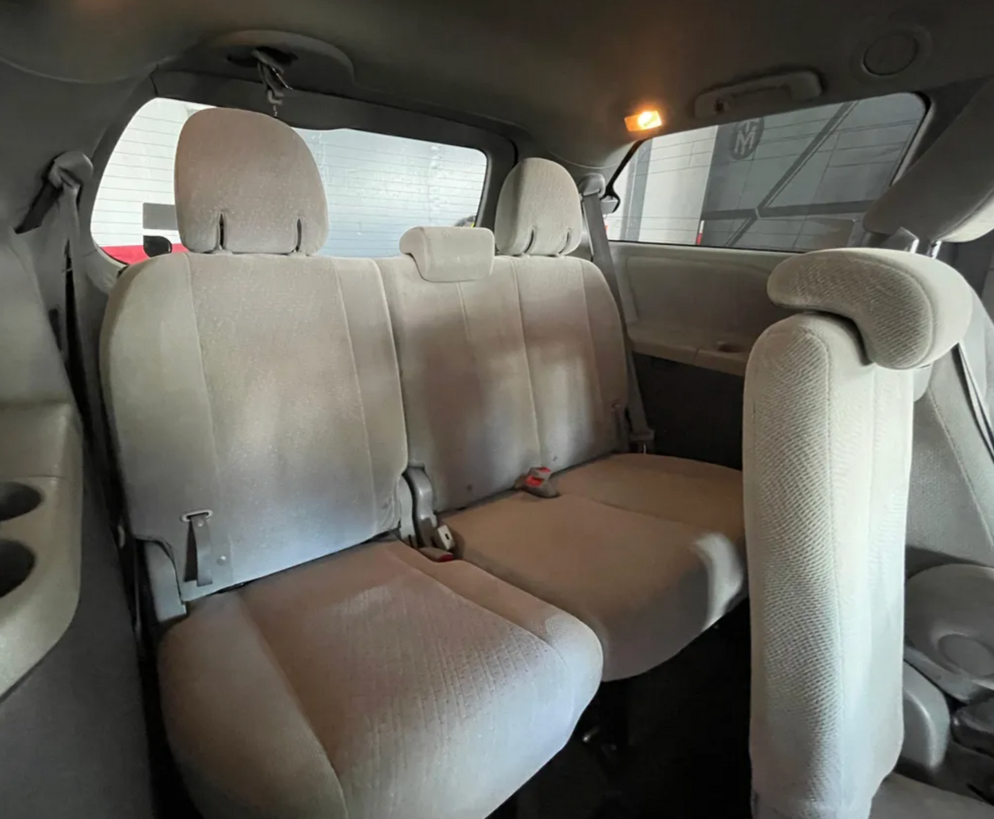 Toyota Sienna 3.5 Le V6 At