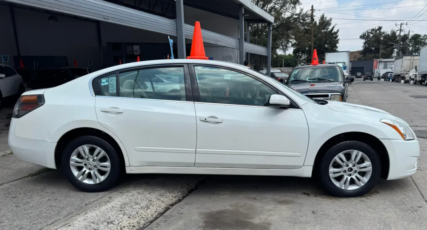 Nissan Altima 2.5 S Basico At Cvt