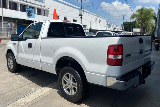 Ford Lobo 4.6 XLT cab reg automática