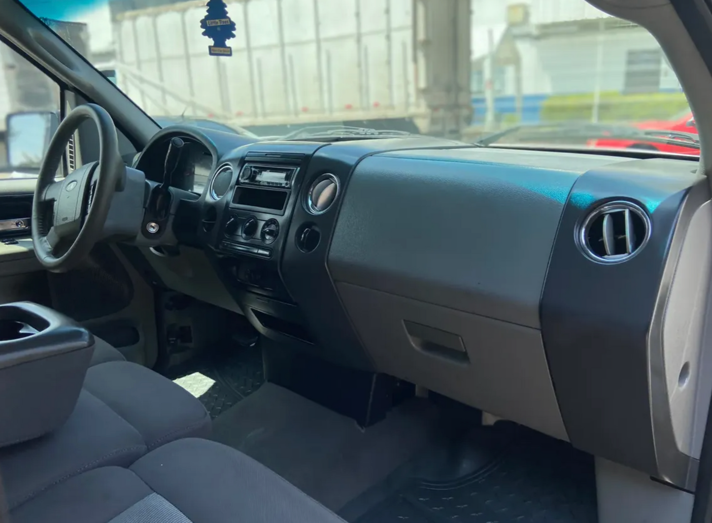 Ford Lobo 4.6 XLT cab reg automática