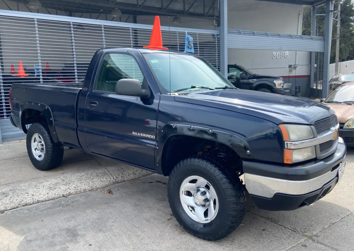 Chevrolet Silverado 6 CIL automática nacional