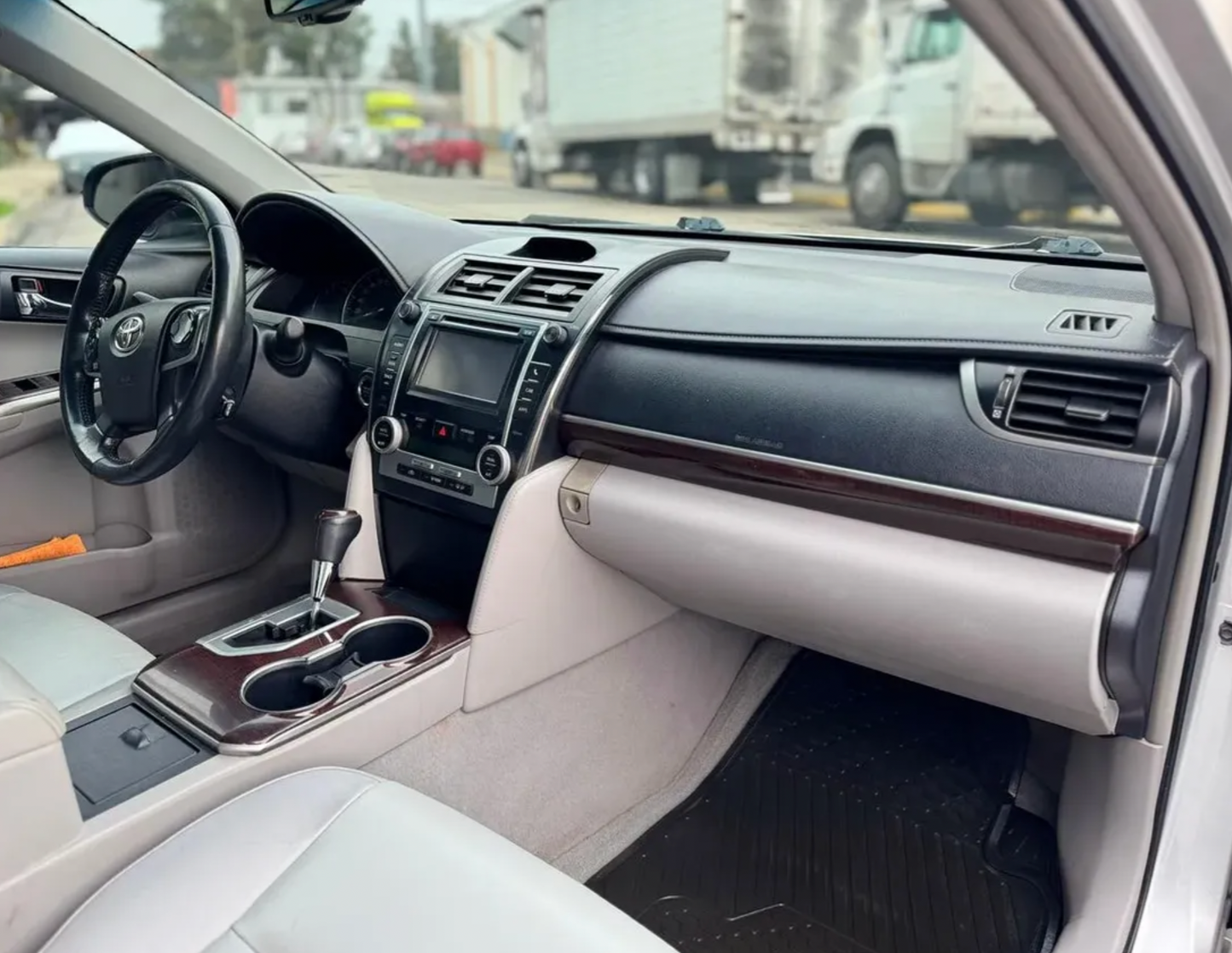 Toyota Camry 3.5 Xle V6 Aa Ee Qc Piel At
