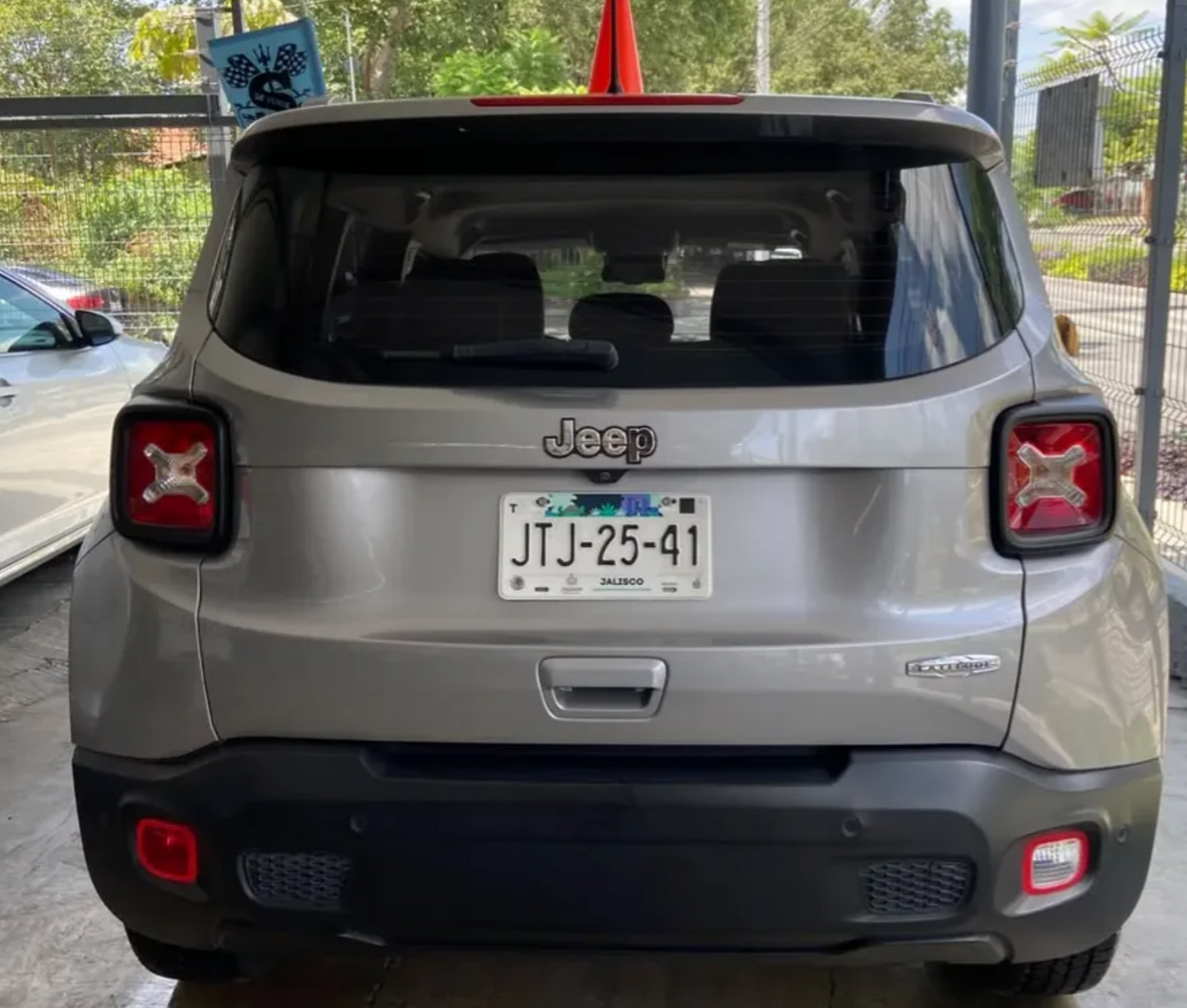 Jeep Renegade 1.8 Latitude 4x2 At