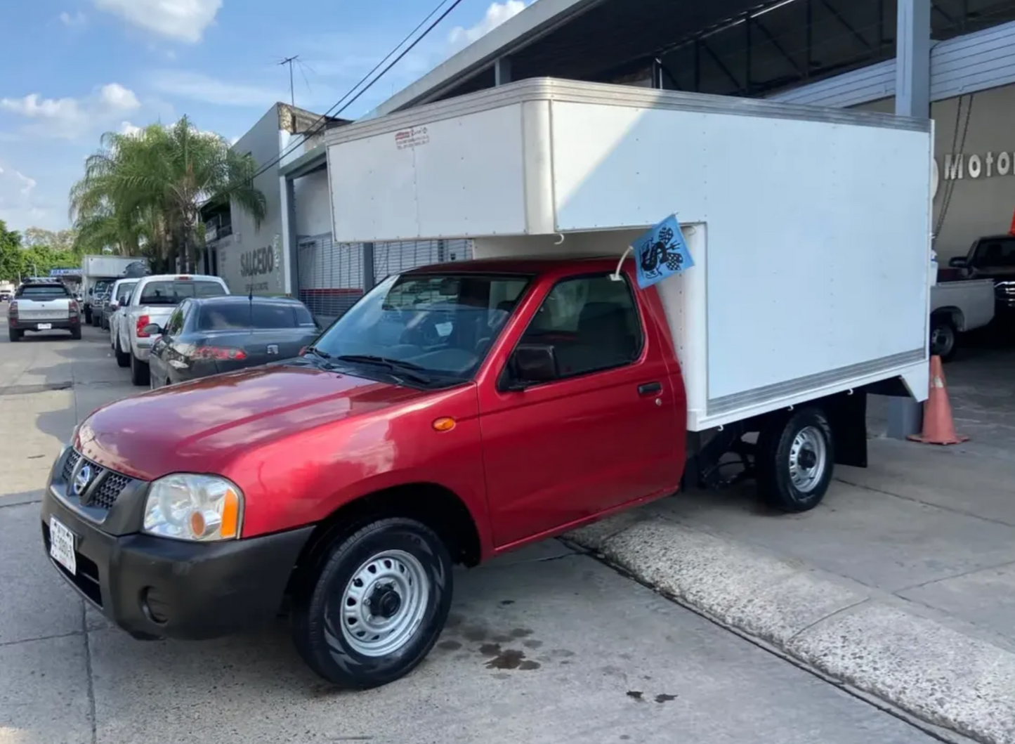 Nissan NP300 2.4