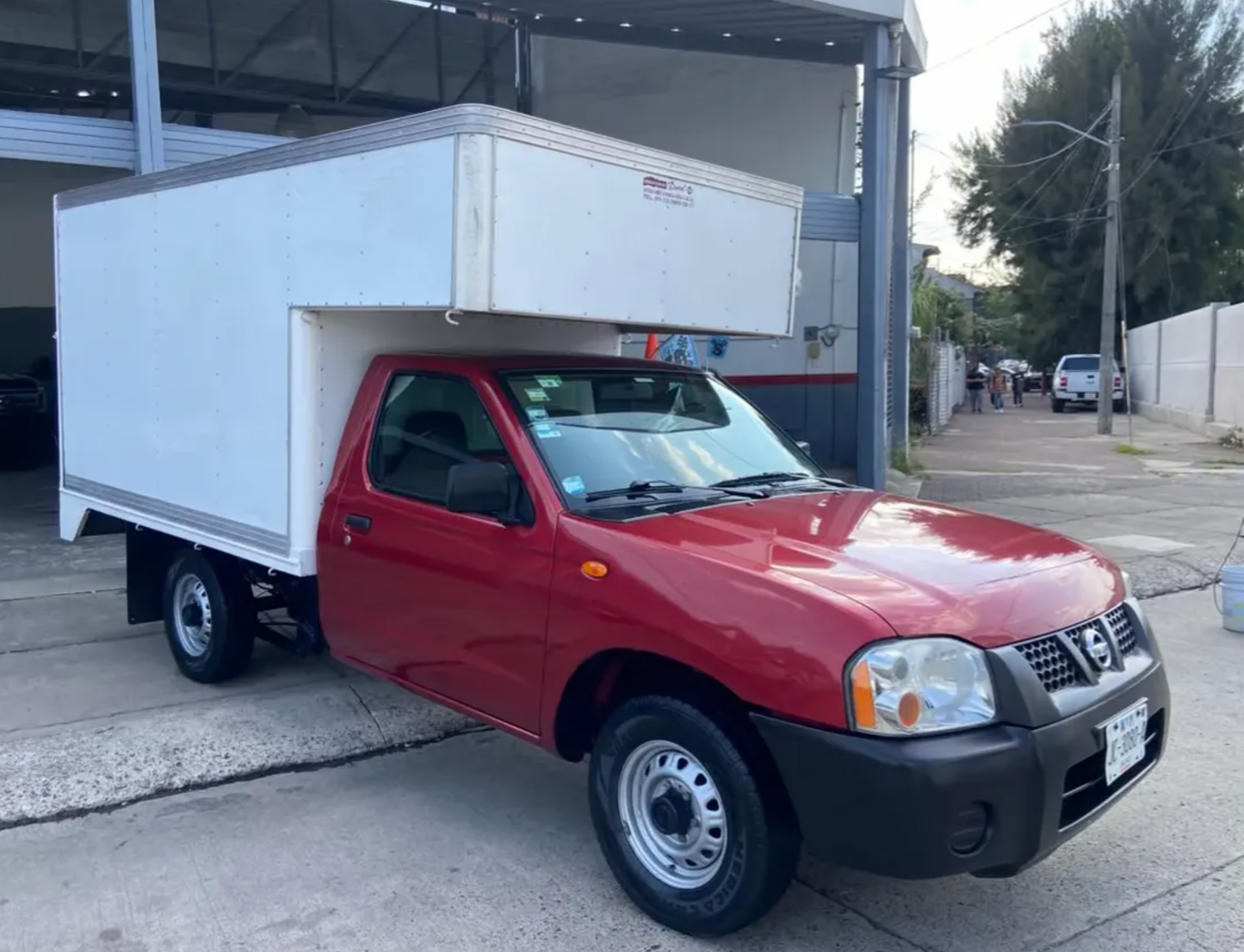 Nissan NP300 2.4