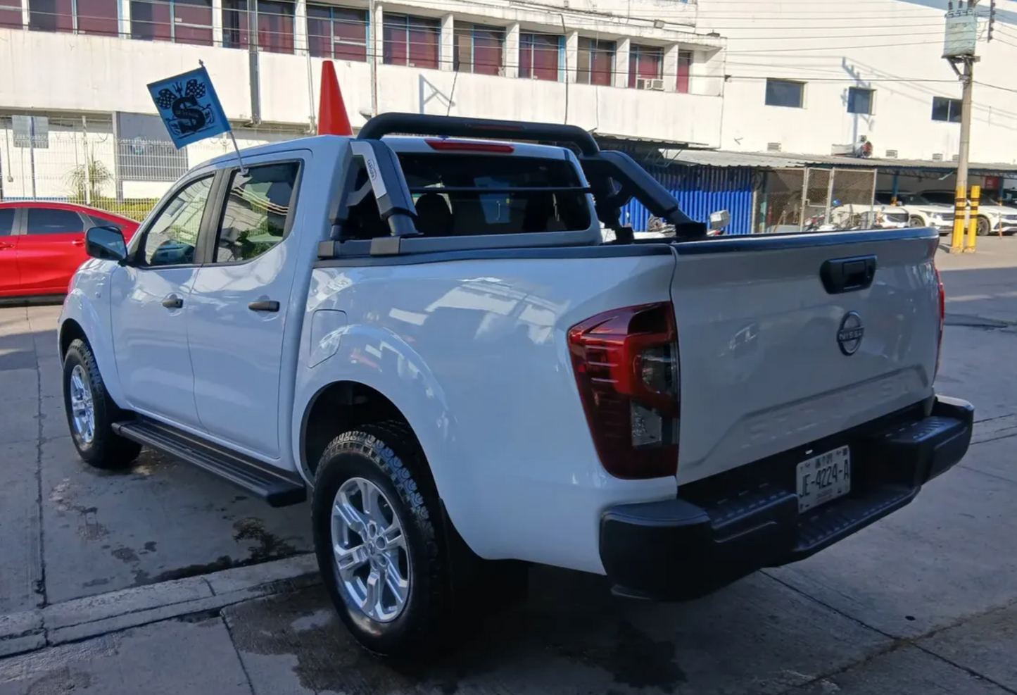 Nissan Frontier 2.5 Se Dc 4X2 Mt